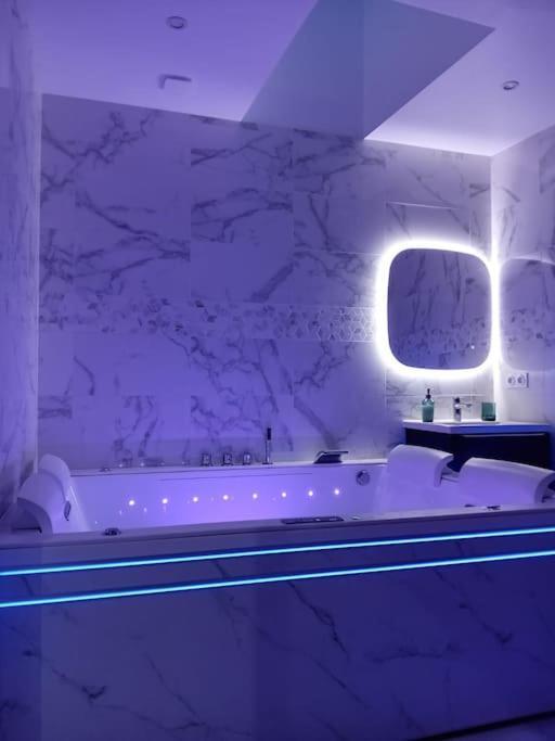 Maison Avec Jacuzzi - Louvres Proche Roissy Cdg - Paris Zewnętrze zdjęcie
